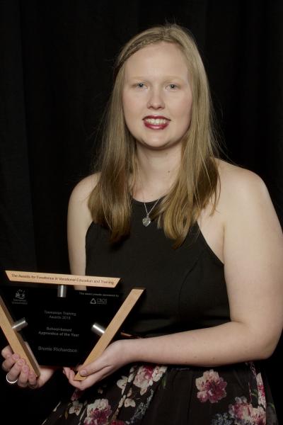 ASbA Bronte with Trophy