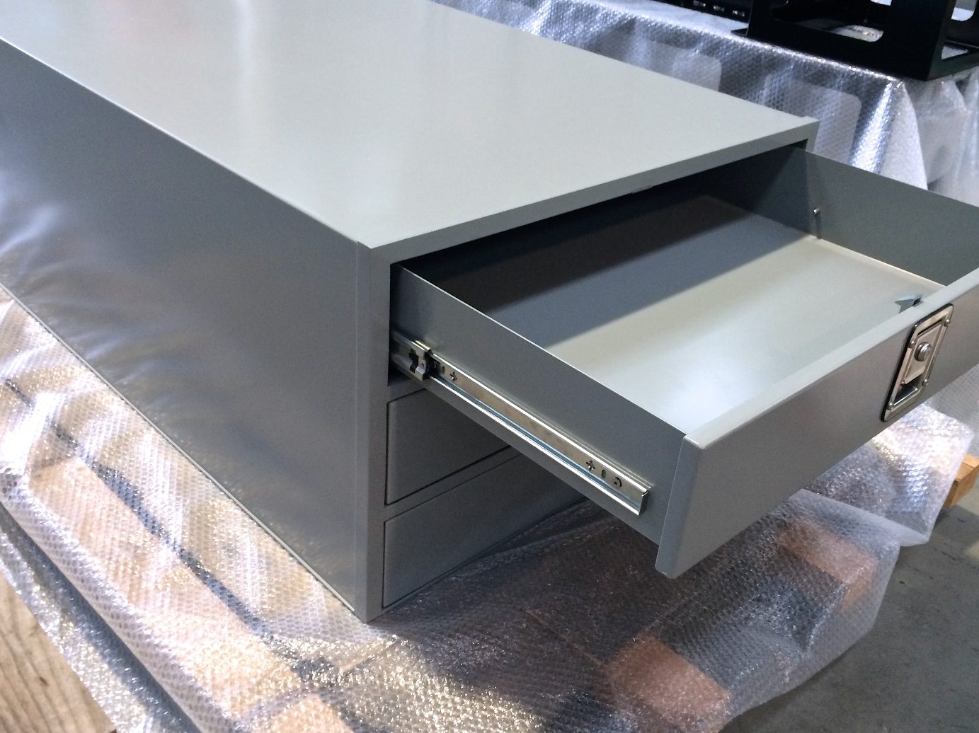 Aluminium Drawer Unit – photo 2